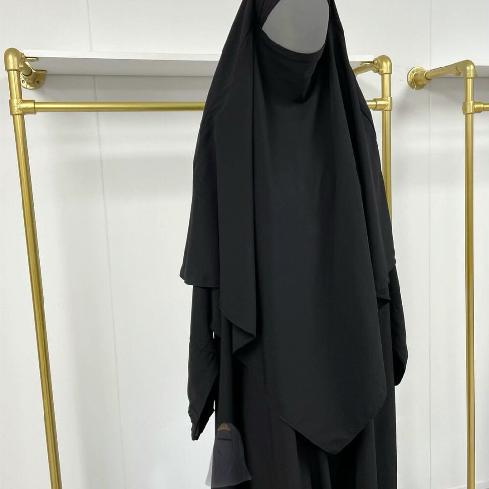 Amira Khimaar Short 'Black'