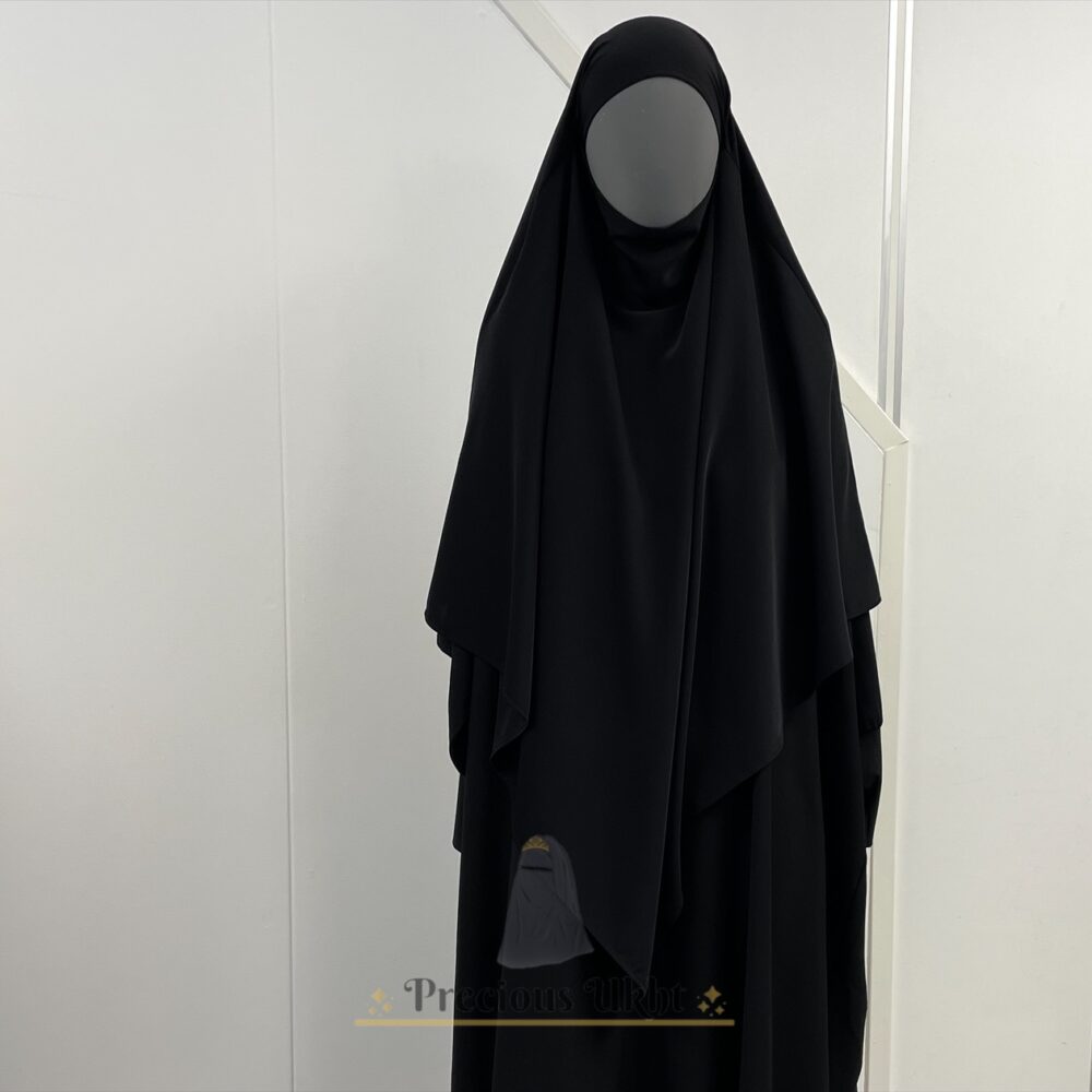 Amira Khimaar Short ‘Black’ (Medina Silk Fabric)