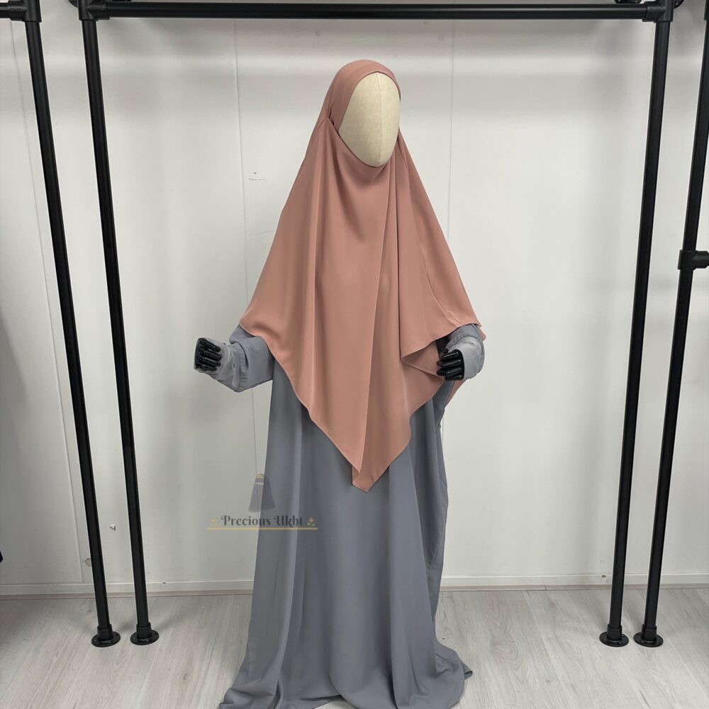 Amira Khimaar Short ‘Old Rose’ (Medina Silk Fabric)