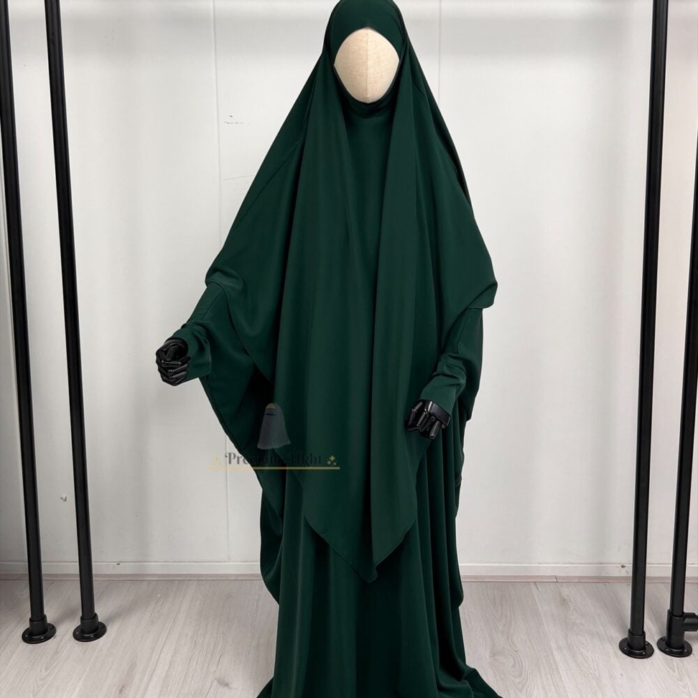 Amira Khimaar Long 'Forest Green' (Medina Silk Fabric)
