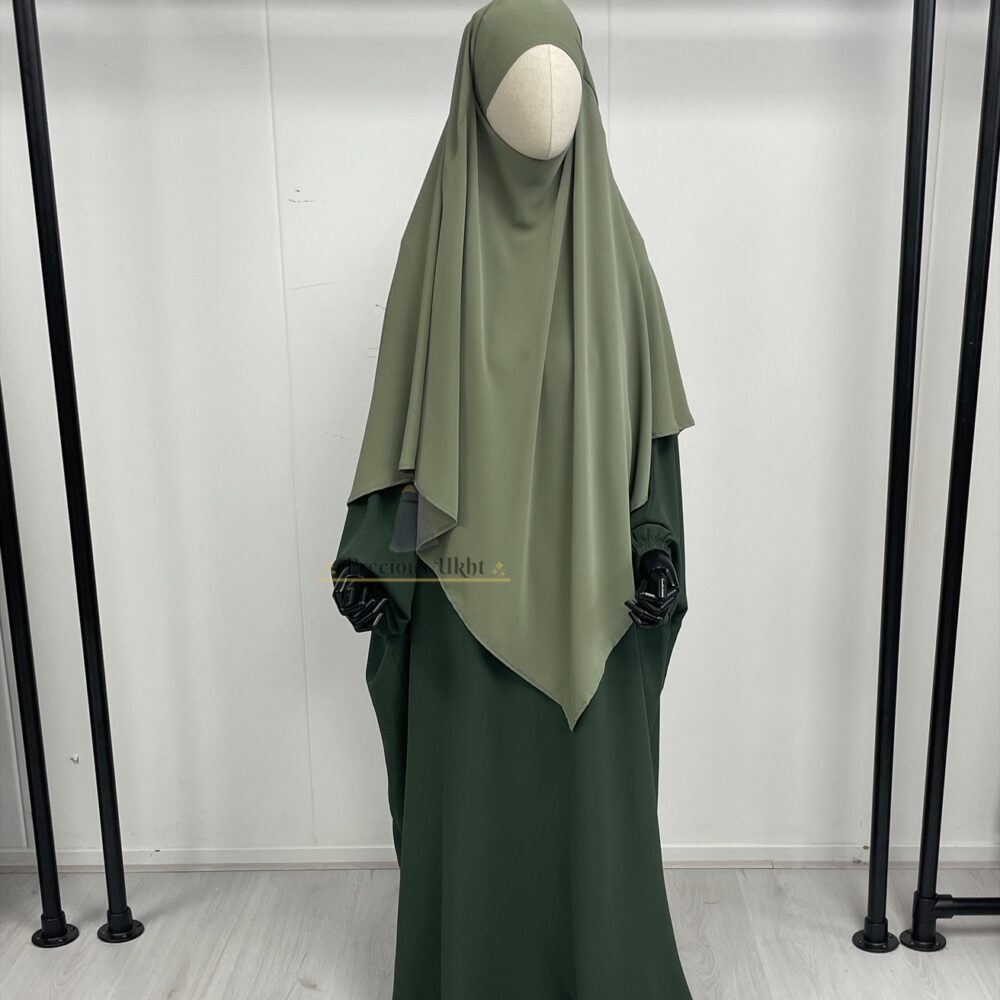 Amira Khimaar Short ‘Pistache’ (Medina Silk Fabrics)