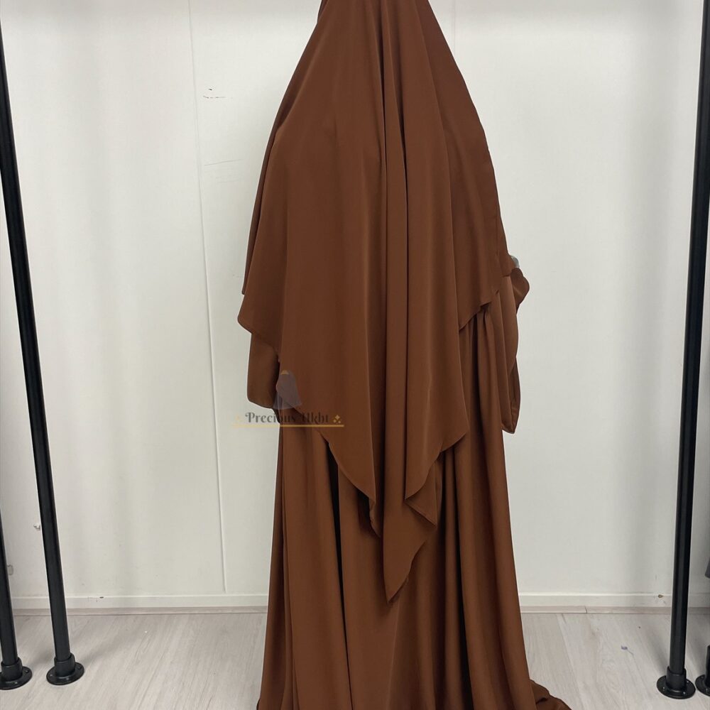 Alternative view of Amira Khimaar Short ‘Mokka’ (Medina Silk Fabrics)