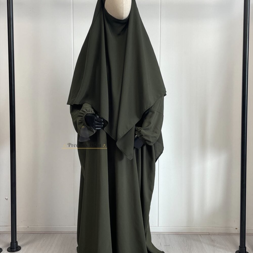Amira Khimaar Short ‘Khaki’
