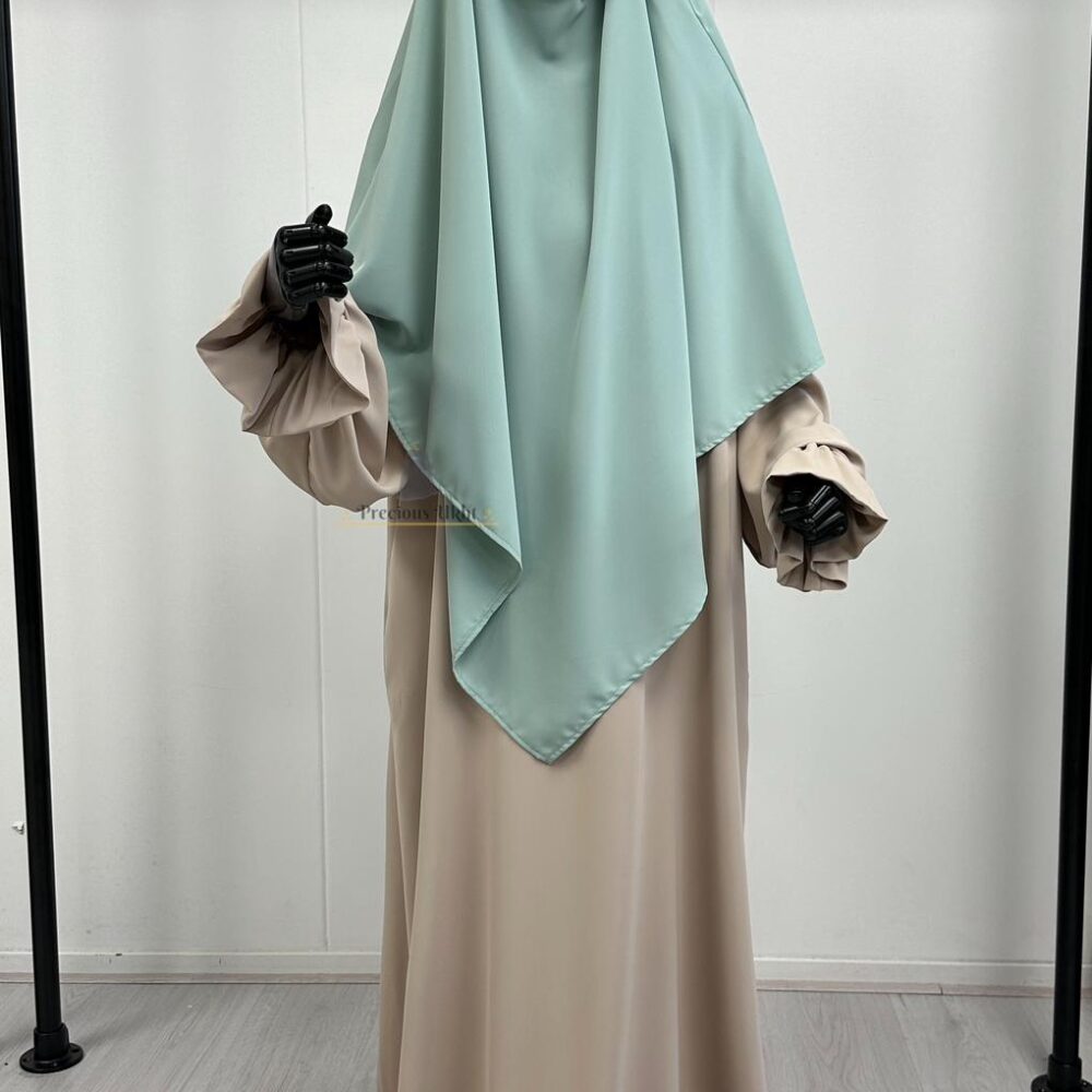 Amira Khimaar Short ‘Minty Green’ (Medina Silk Fabrics)