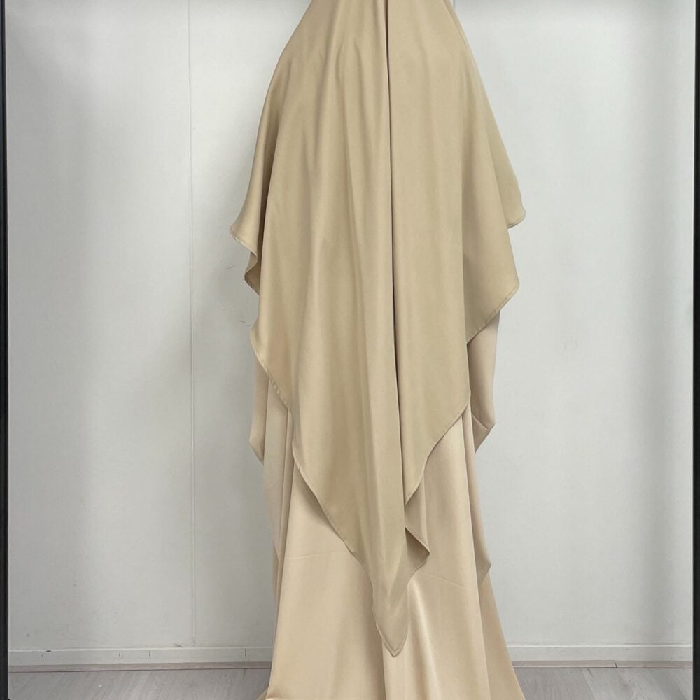 Alternative view of Amira Khimaar Long ‘Beige’ (Medina Silk Fabric)