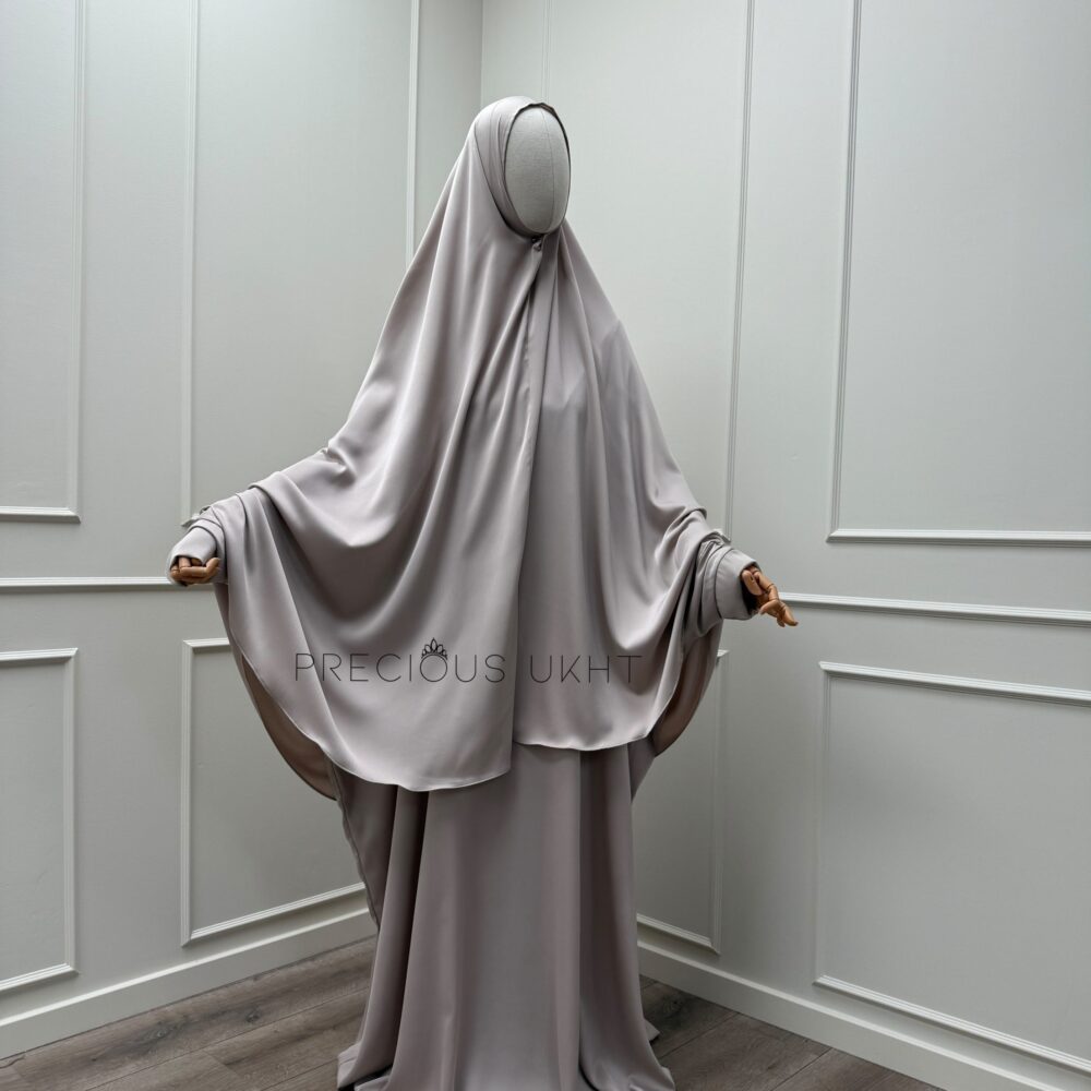 Medium Khimaar & Abaya Set 'Misty Beige' (Pearl Collection)