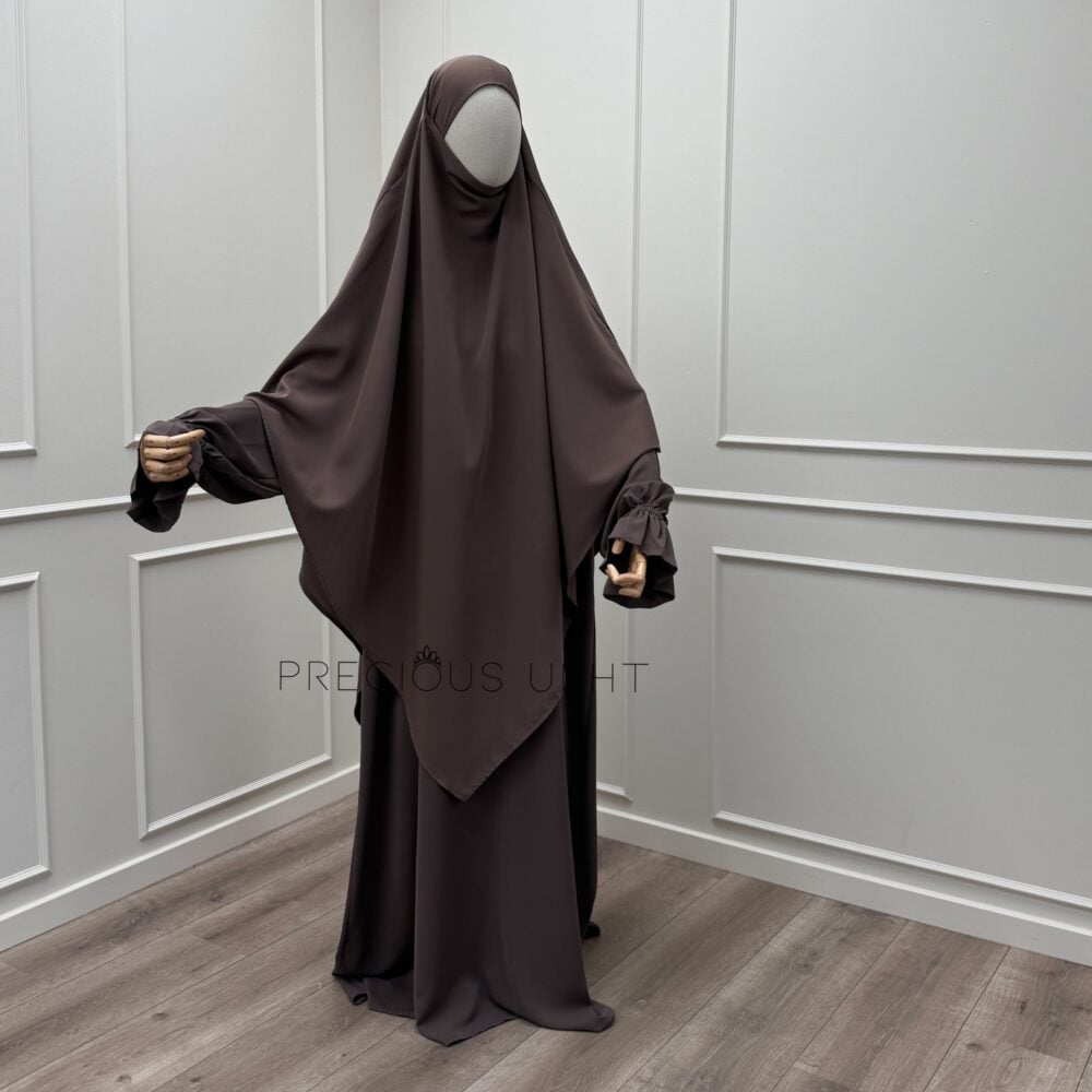 Amira Khimaar Long ‘Ash Brown’ (Medina Silk Fabric)