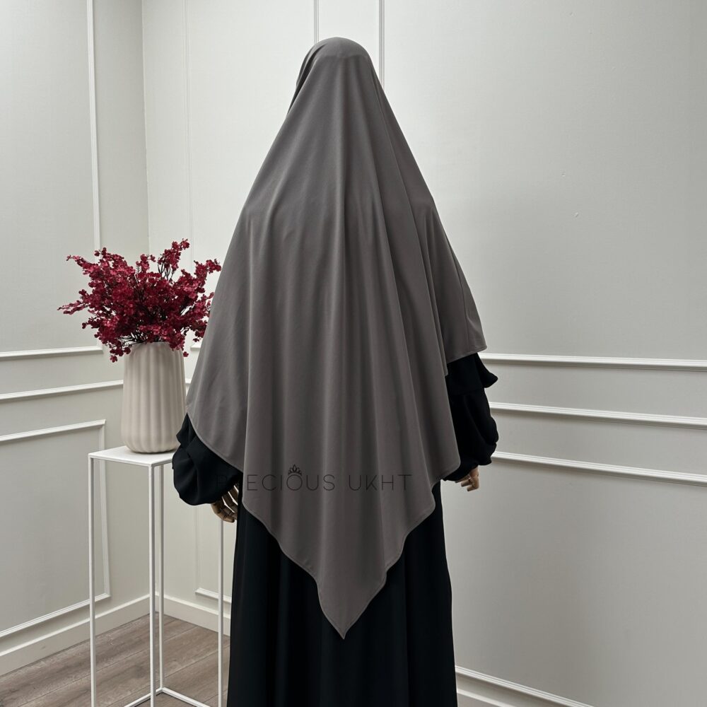Alternative view of Amira Khimaar Short ‘Gravel Taupe’ (Premium Jersey)