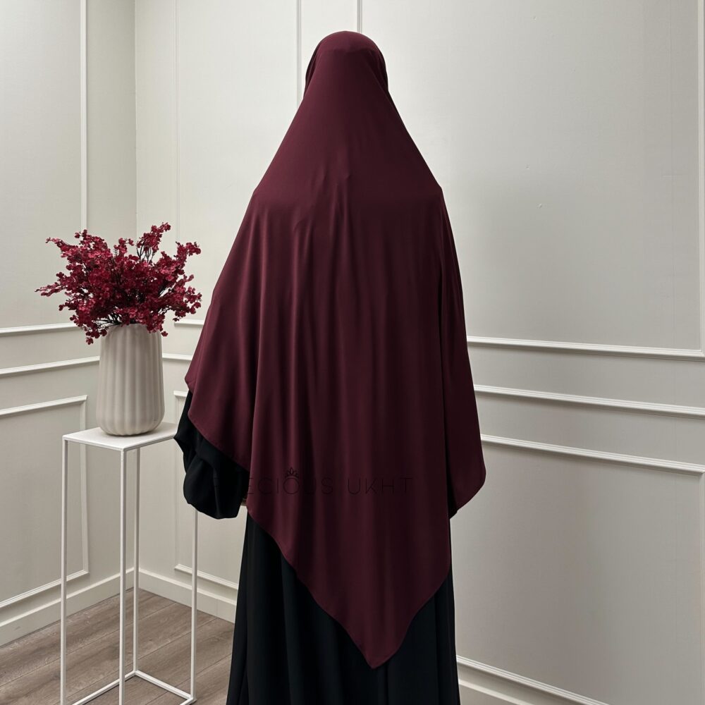 Alternative view of Amira Khimaar Short 'Plum' (Premium Jersey)