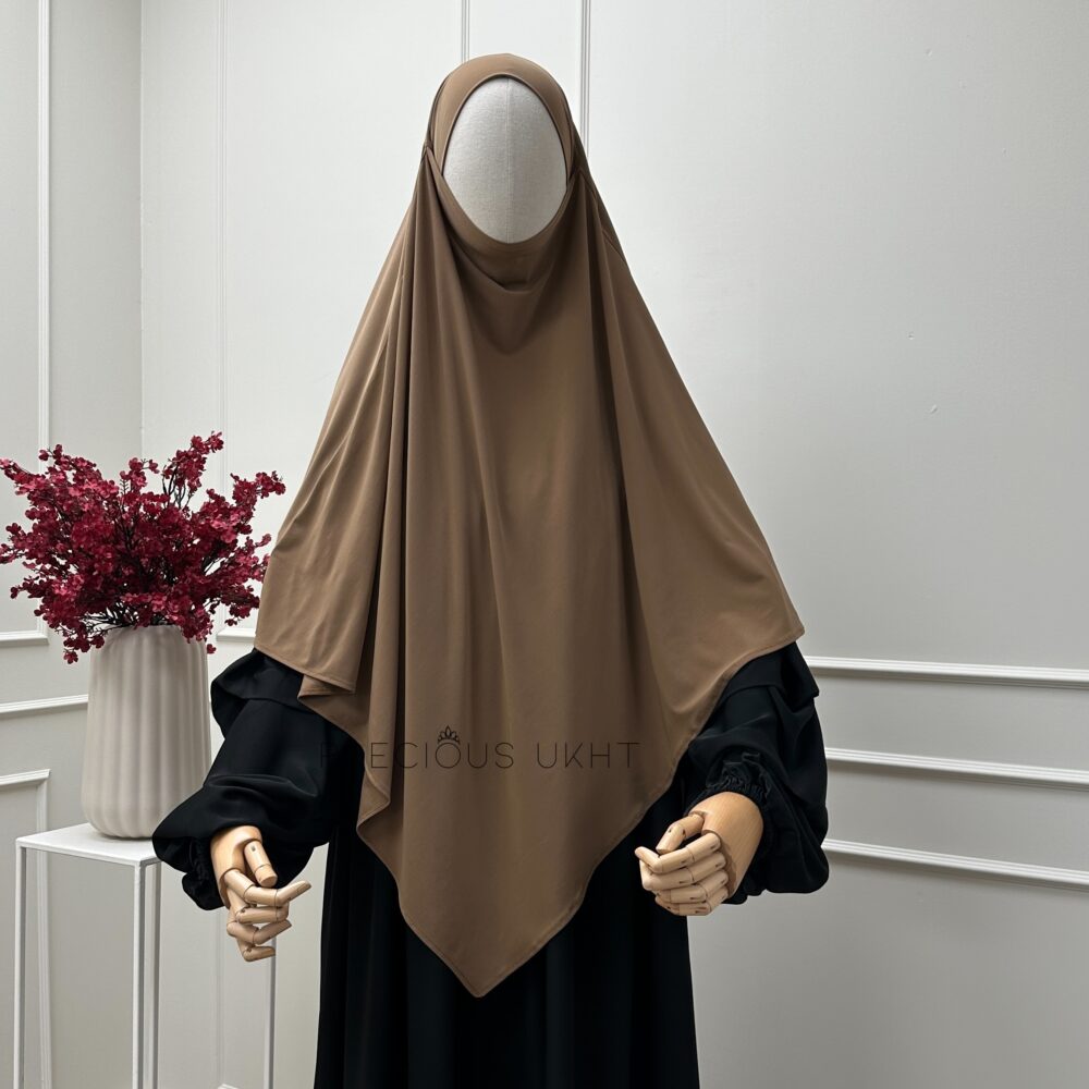 Amira Khimaar Short 'Coffee' (Premium Jersey)