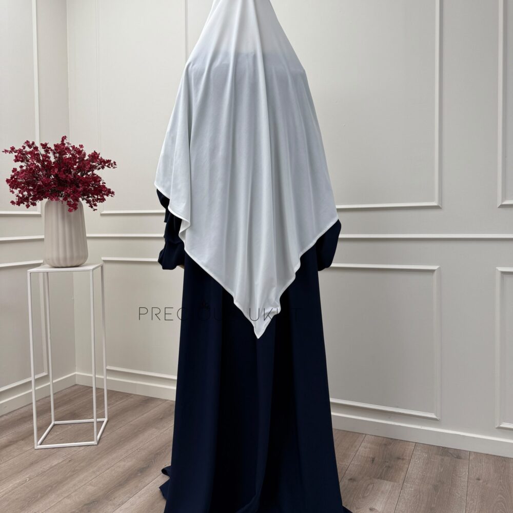 Alternative view of Amira Khimaar Short ‘White’ (Premium Jersey)