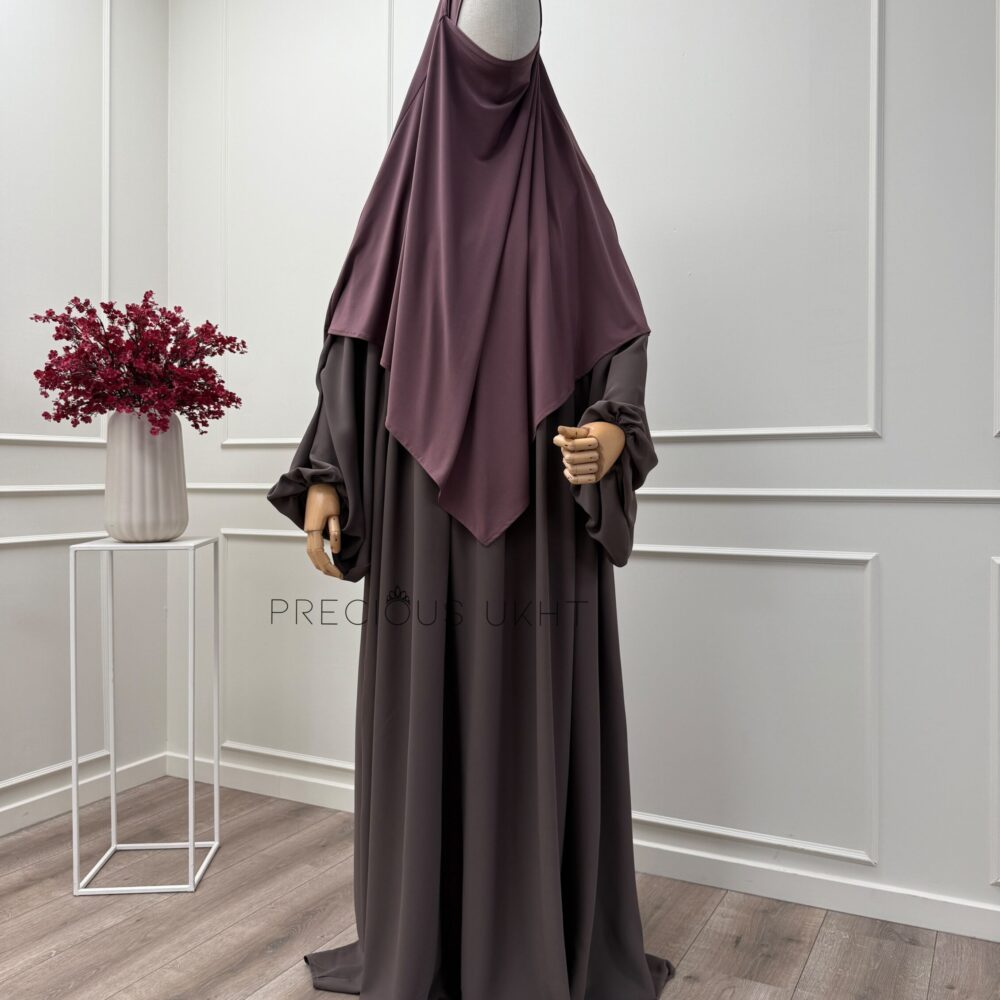 Amira Khimaar Short ‘Dark Mauve’ (Premium Jersey)