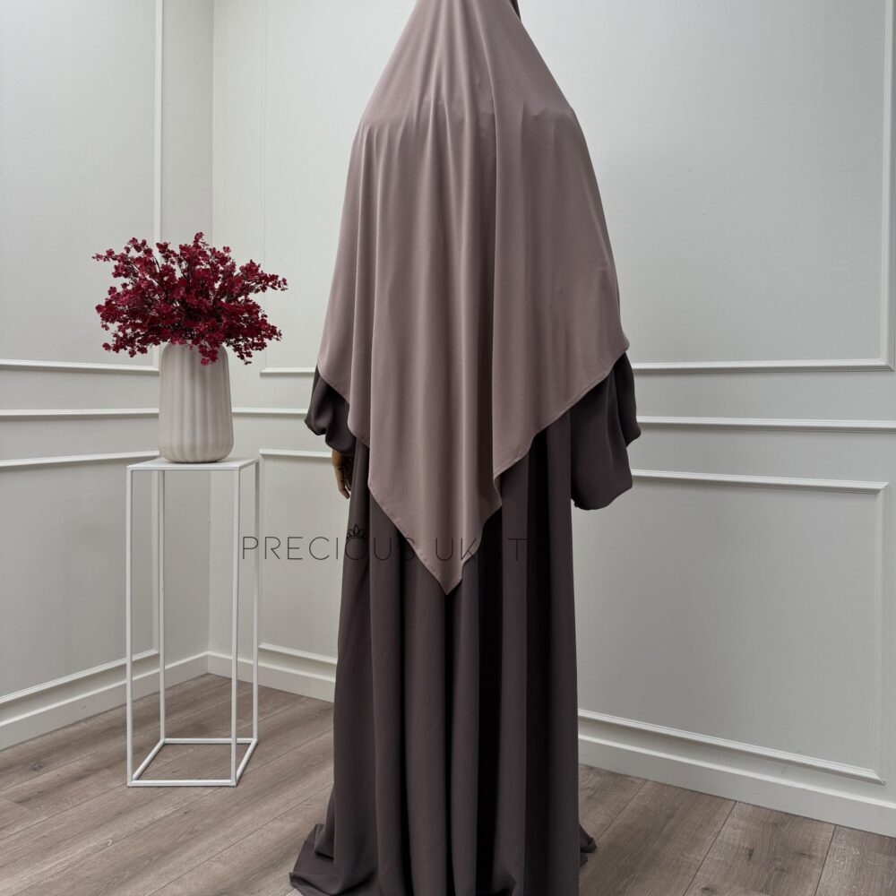 Alternative view of Amira Khimaar Short ‘Nude Rose’ (Premium Jersey)