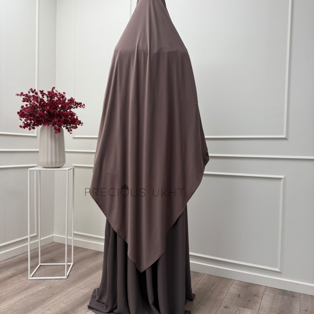Alternative view of Amira Khimaar Long ‘Taupe Rose’ (Premium Jersey)