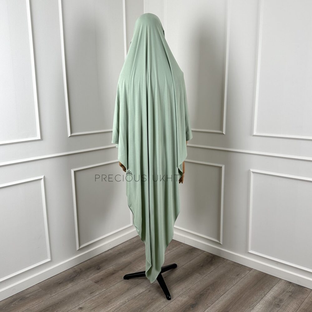 Alternative view of Amira Khimaar Long 'Mint' (Bamboo Fabric)