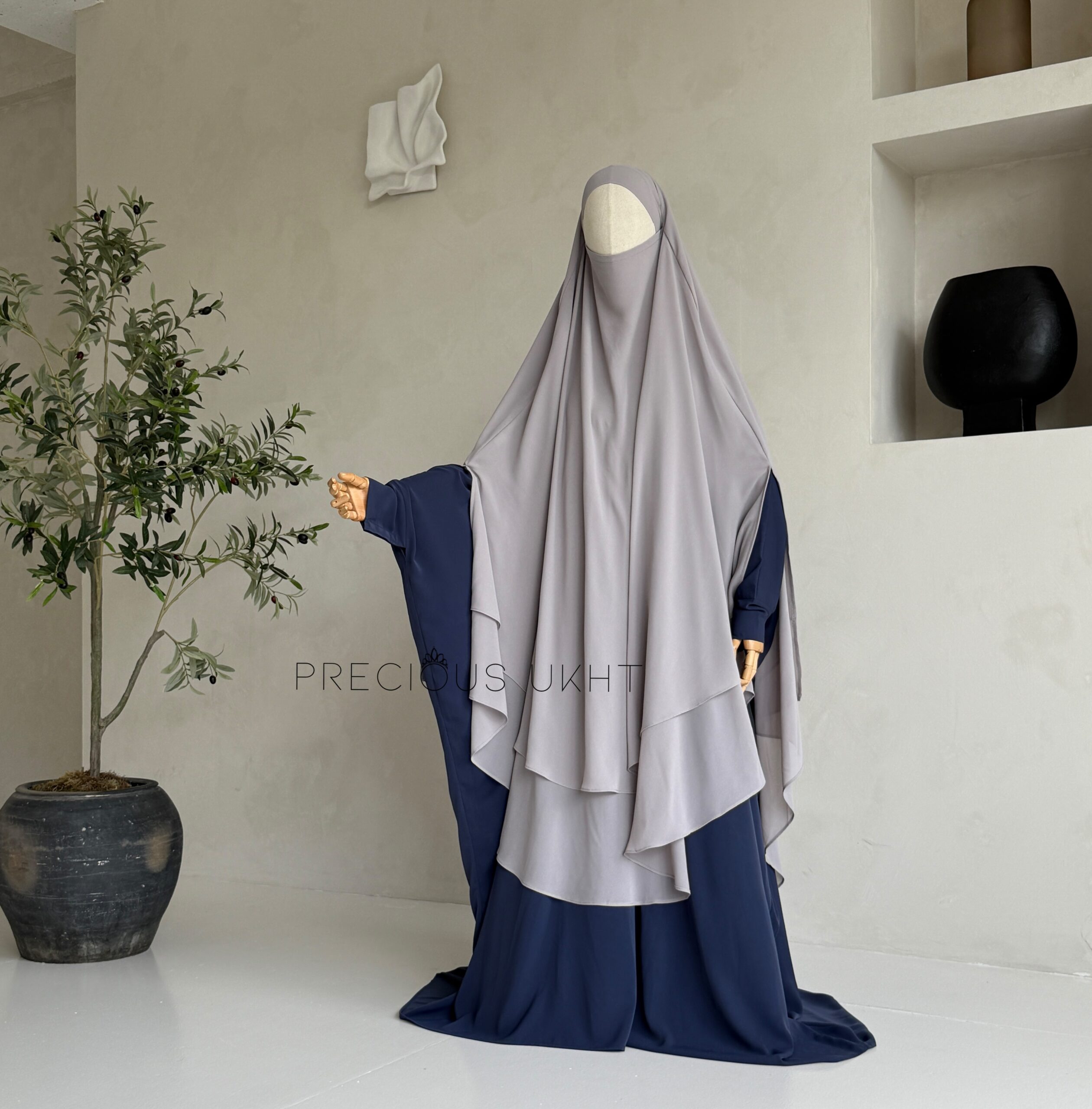2 Laags Yemeni Chiffon Khimaar 'Gravel Grey'