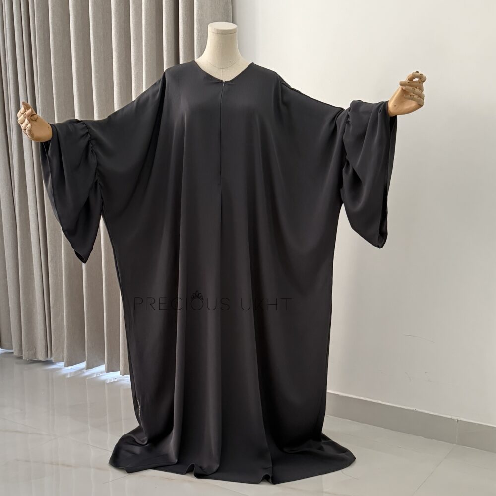 Oemayrah Abaya 'Deep Grey'