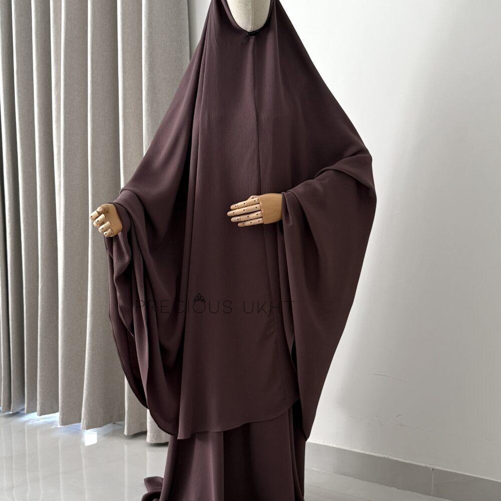 Oemayrah Extra Long Khimaar ‘Mulberry Brown'