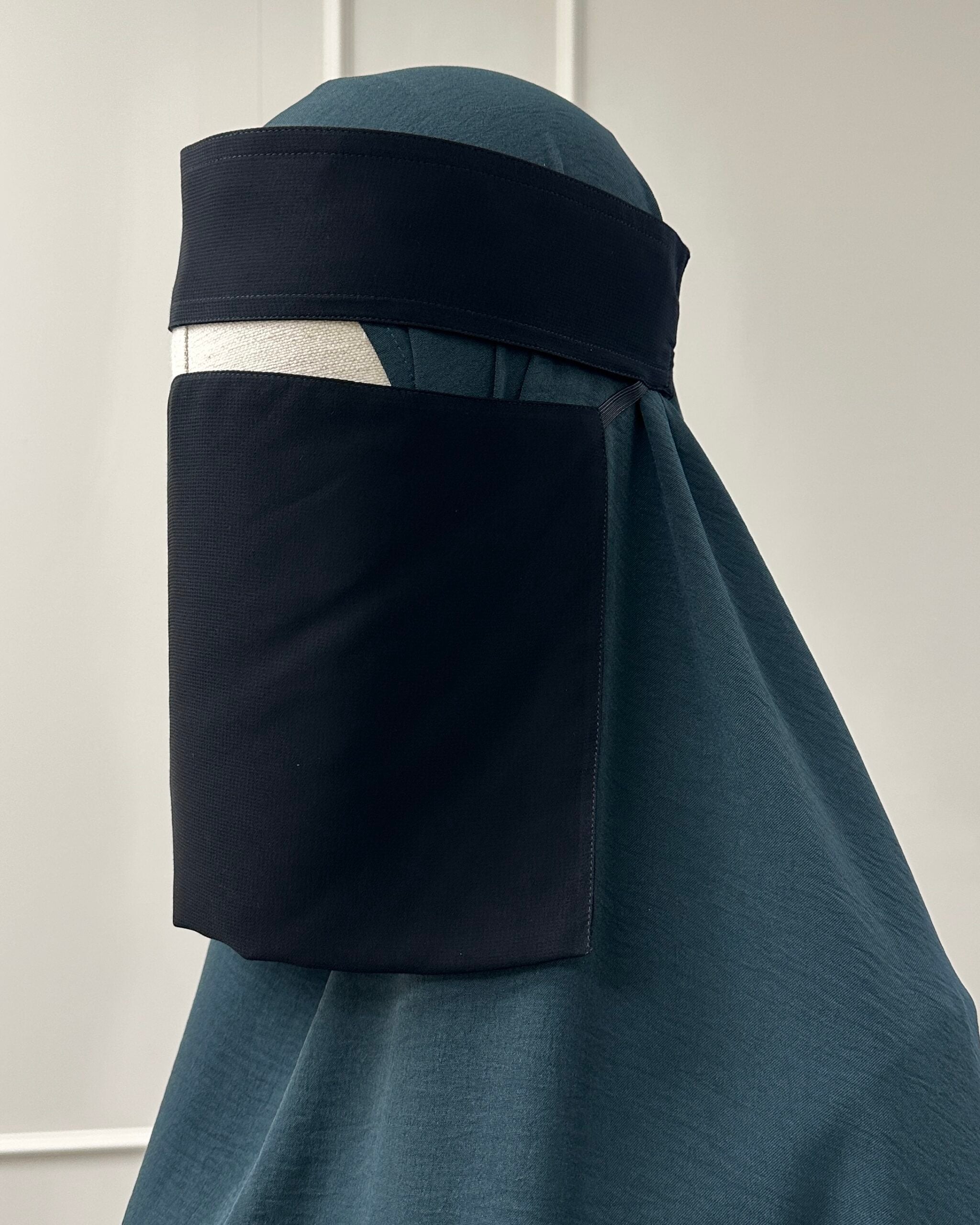 1 Laags Short Click Niqaab 'Black'