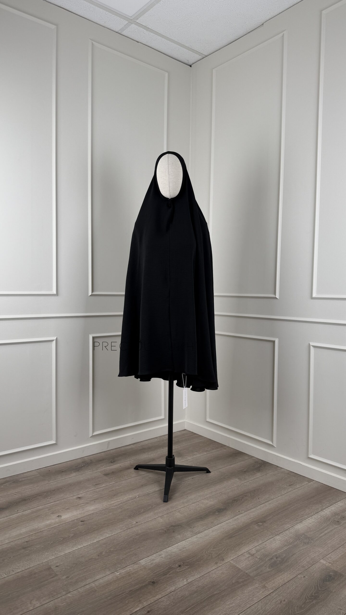 Precious Ukht Medium Stretch Khimaar 'Black'