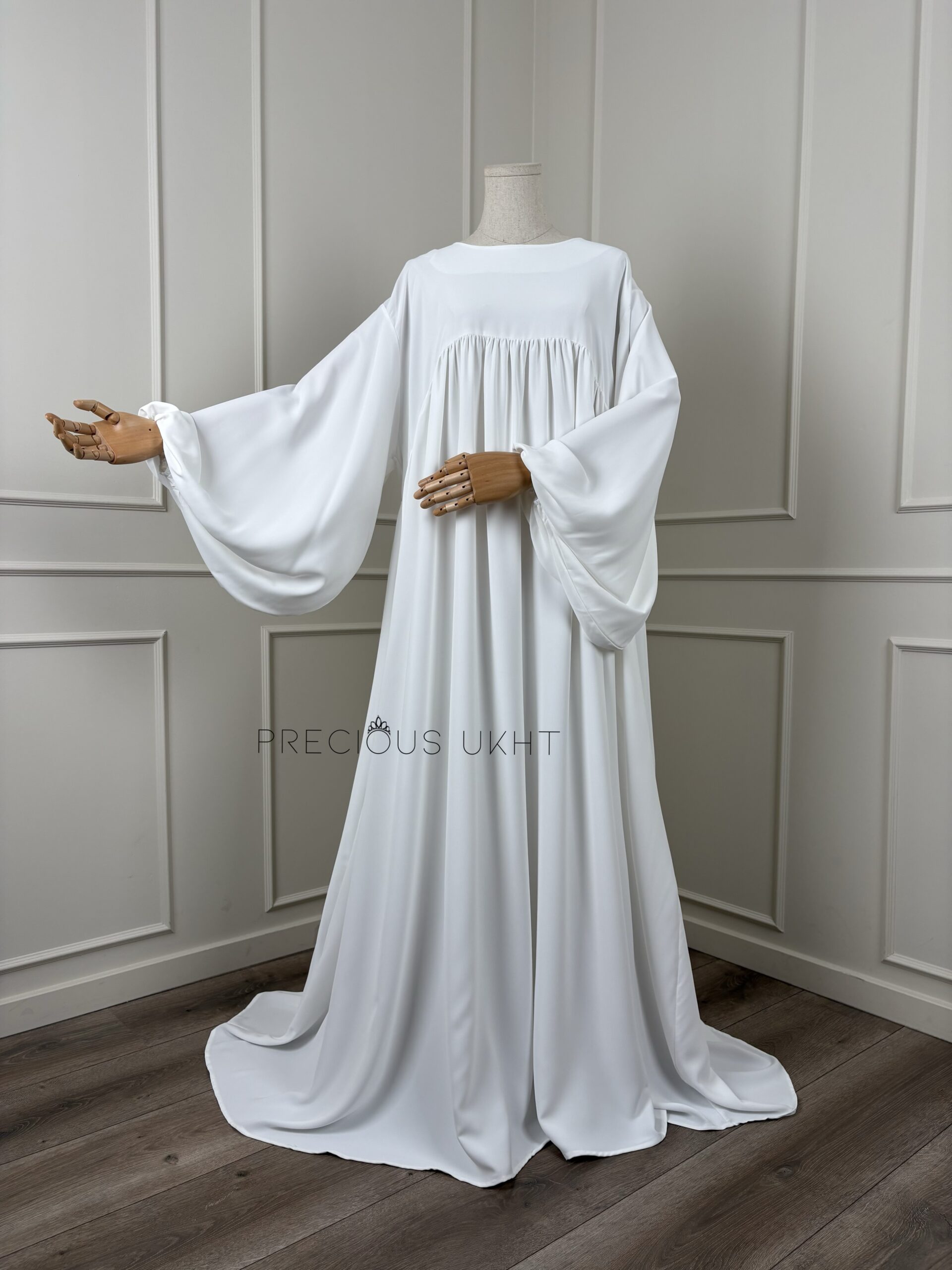 Zahra Abaya 'White'
