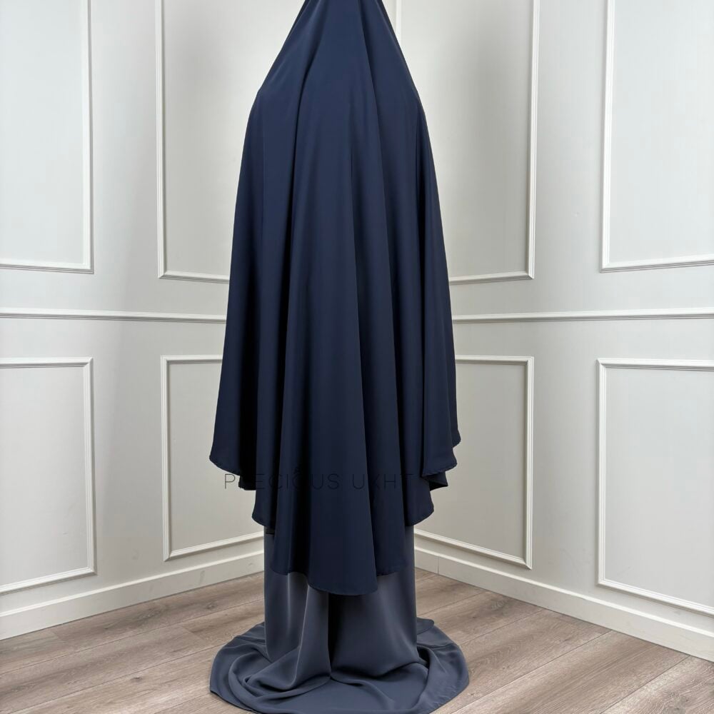 Alternative view of Tieback Knie Khimaar Yemeni ‘Dark Blue’ (Medina Silk)