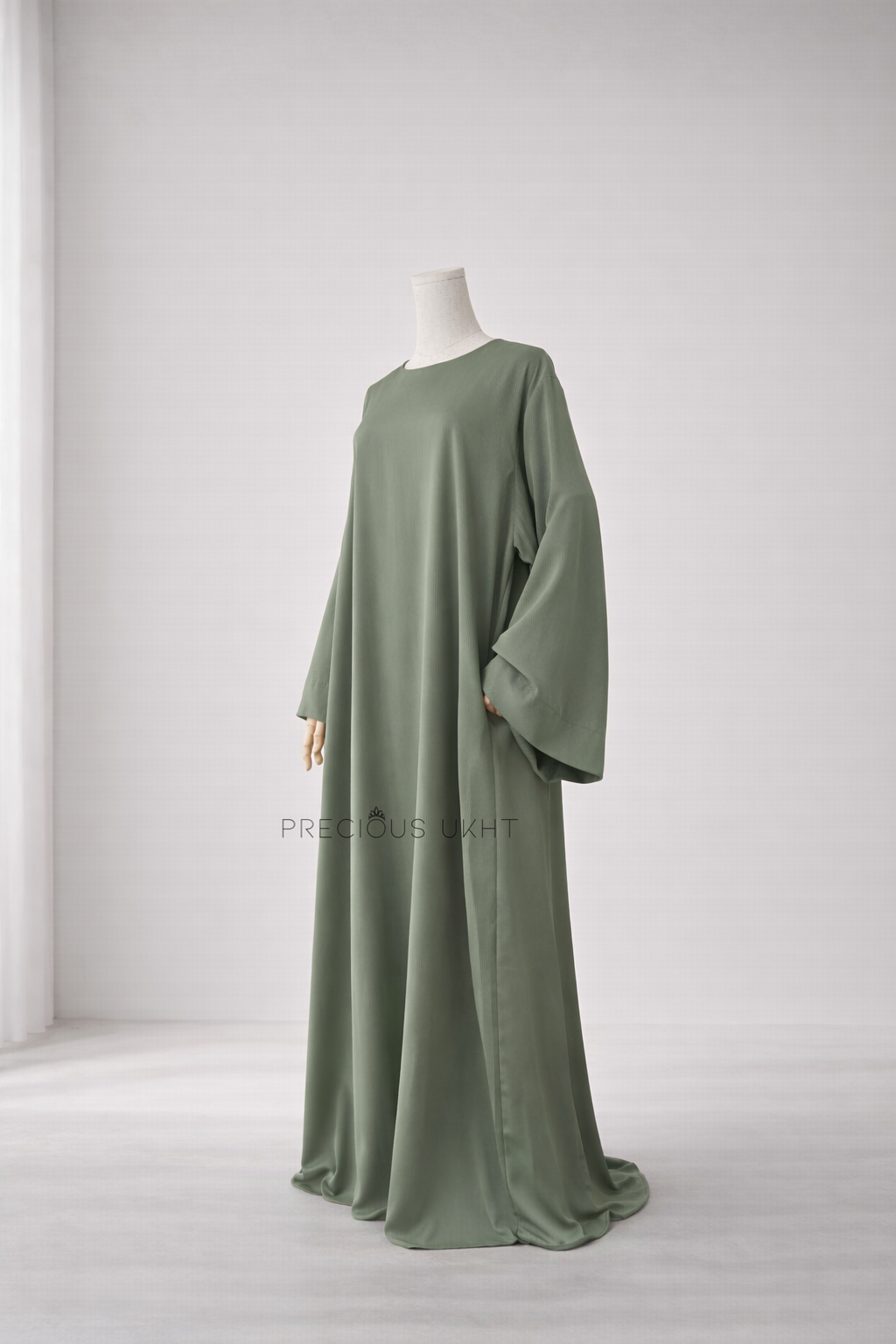 Oumnia Abaya 'Pistache'