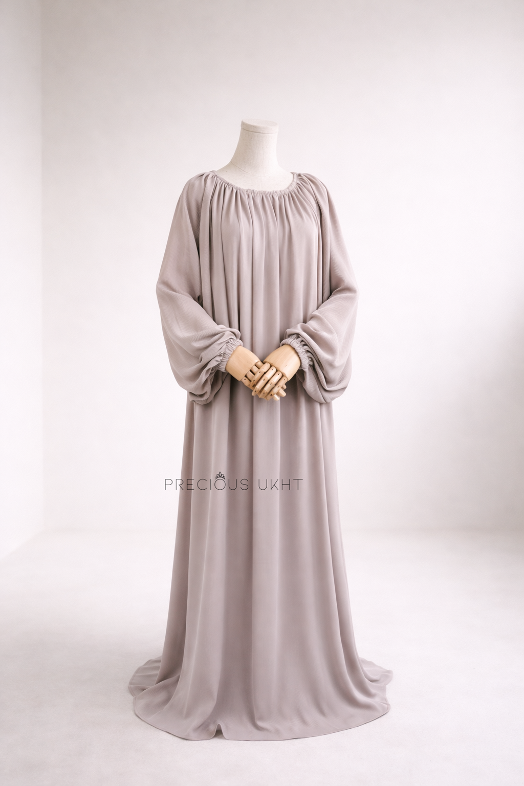 Ouassima Abaya 'Beige'