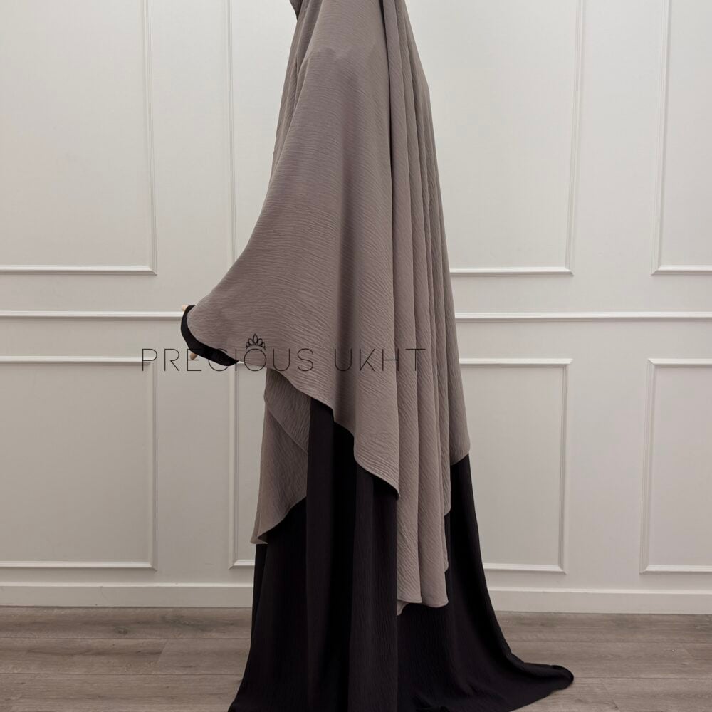 Alternative view of Tieback Khimaar Indonesia 'Taupe'