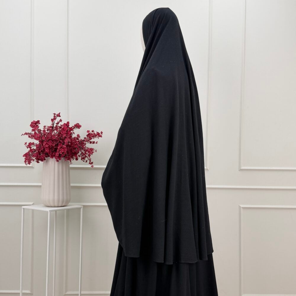 Alternative view of Saba Khimaar 'Black'