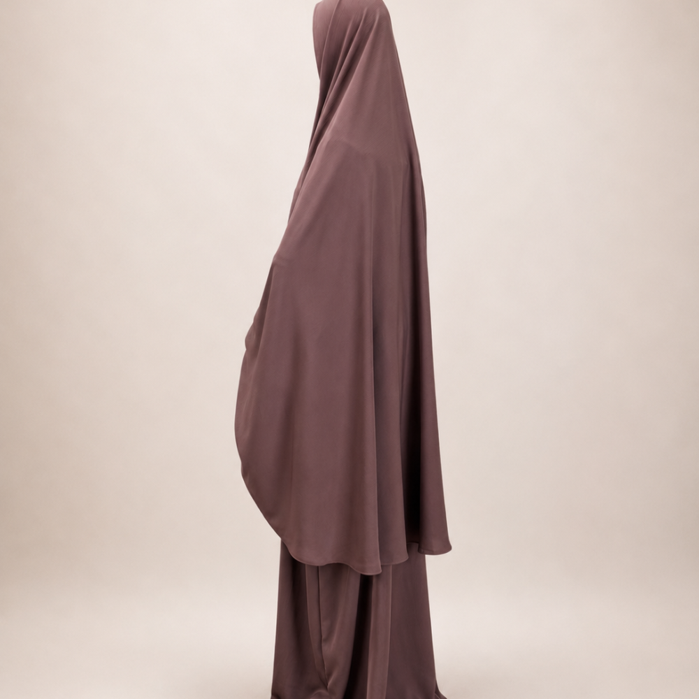 Alternative view of Oemayrah Extra Long Khimaar ‘Mauvie Brown'