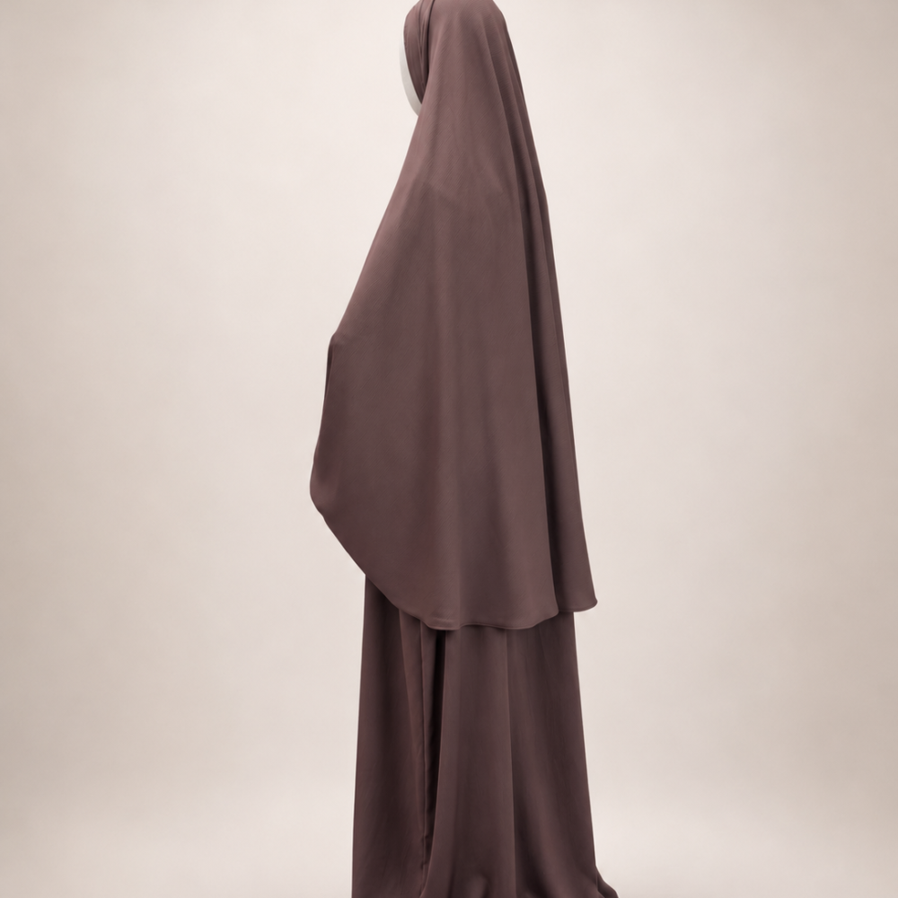 Alternative view of Oemayrah Medium Khimaar ‘Mauvie Brown'