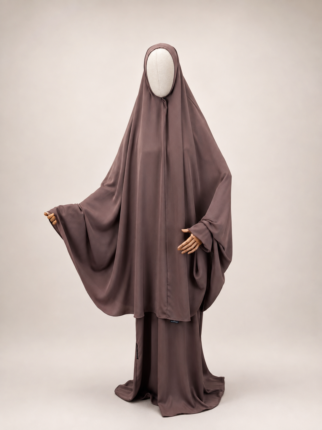 Oemayrah Extra Long Khimaar ‘Mauvie Brown'