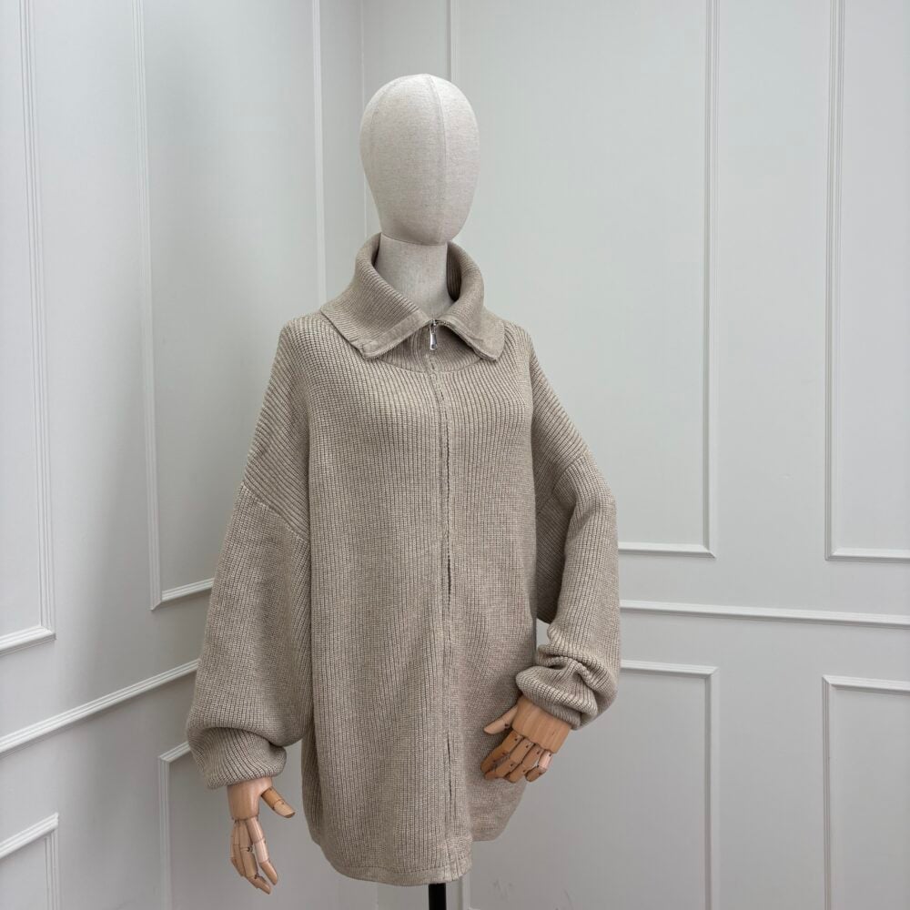 Alternative view of Nesrine Vest 'Beige'