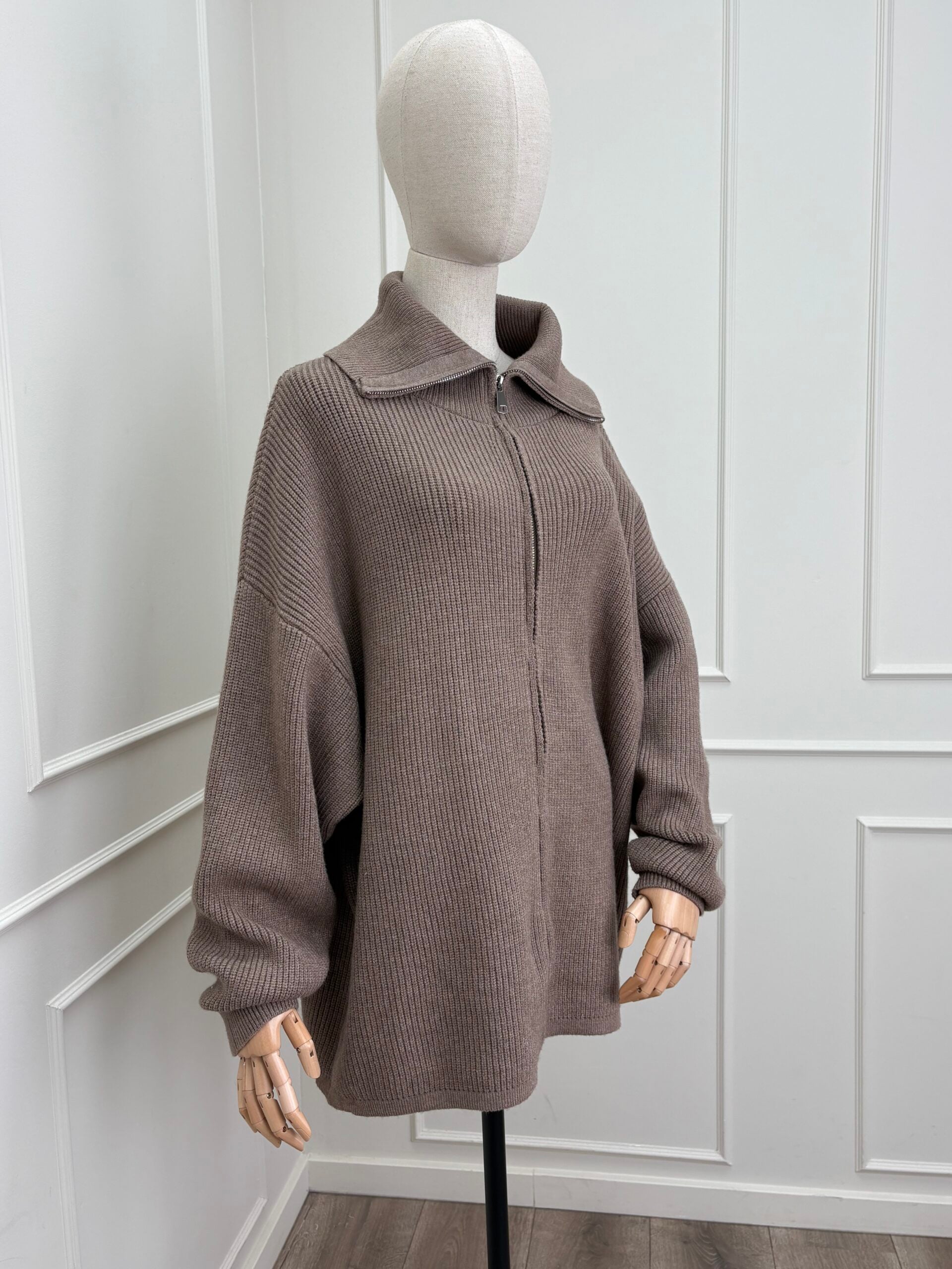 Nesrine Vest 'Taupe'